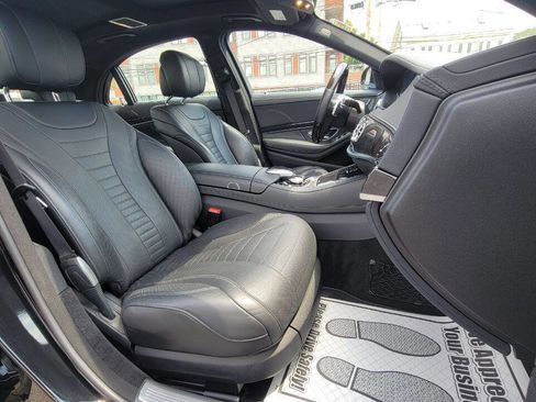 Used 2019 Mercedes-Benz S 560 4MATIC Sedan image 20