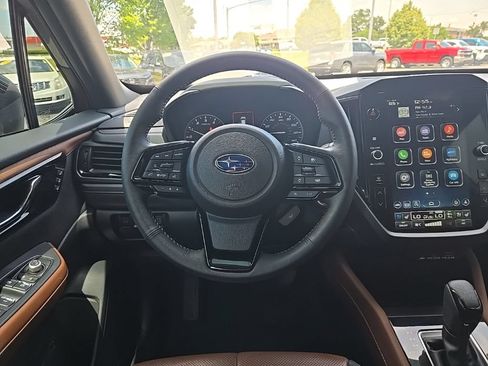 Used 2025 Subaru Forester Touring AWD/4WD image 44