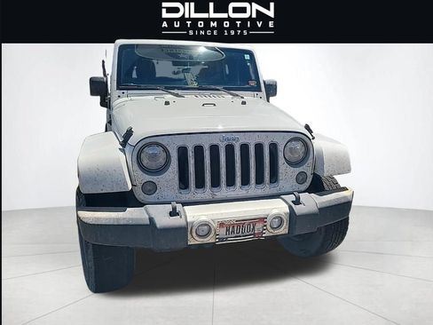 Used 2017 Jeep Wrangler Unlimited Sahara w/ Trailer Tow Group AWD/4WD image 7