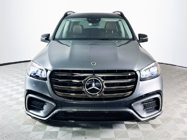 New 2026 Mercedes-Benz GLS 450 4MATIC image 2