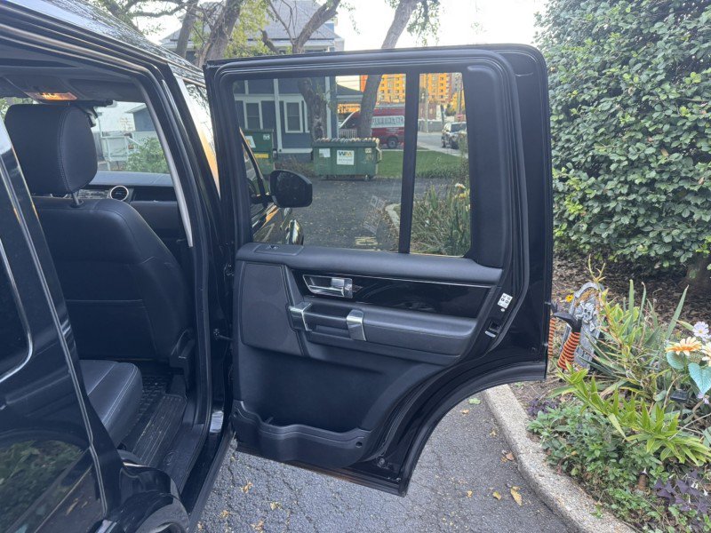 Used 2014 Land Rover LR4 HSE AWD/4WD image 12