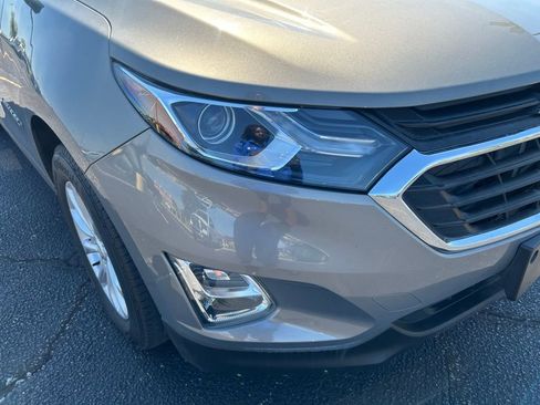 Used 2019 Chevrolet Equinox LT image 3