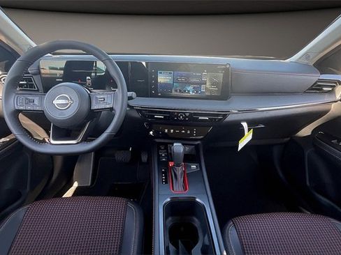 New 2025 Nissan Kicks SR w/ Interior Electronics Package image 5