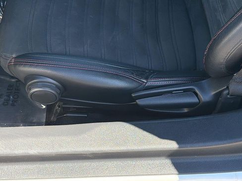 Used 2019 FIAT 124 Spider Abarth RWD image 20