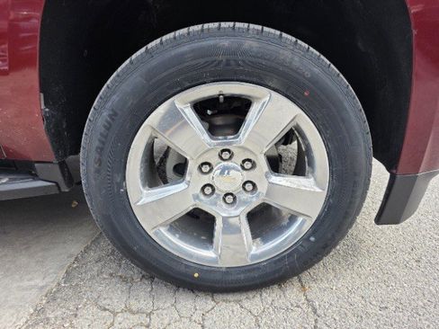 Used 2018 Chevrolet Suburban LT w/ Texas Edition Package image 13