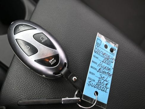 Used 2025 Hyundai Elantra Sport image 25