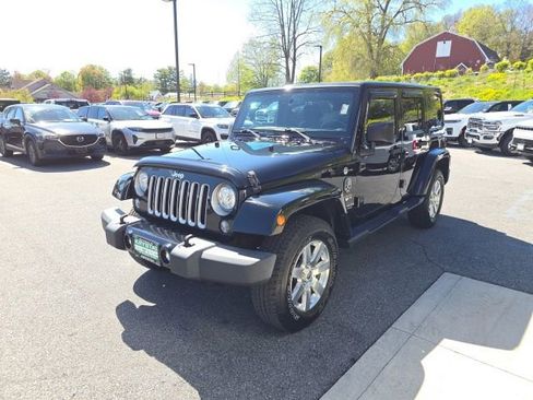 Certified 2017 Jeep Wrangler Unlimited Sahara w/ Dual Top Group AWD/4WD image 3