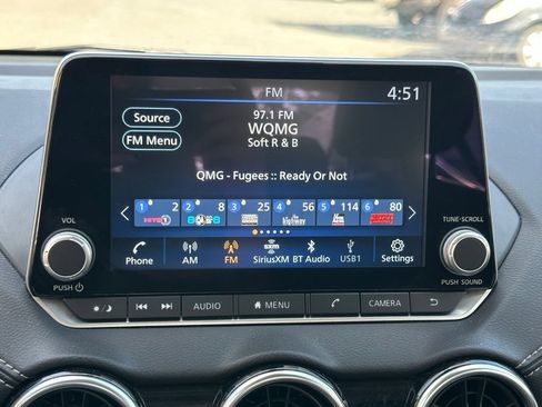 Used 2025 Nissan Sentra SV FWD image 25