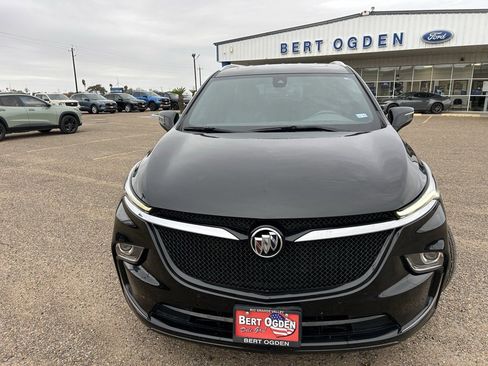 Used 2022 Buick Enclave Essence w/ Experience Buick Package image 2