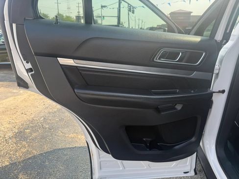Used 2016 Ford Explorer Sport w/ Equipment Group 401A AWD/4WD image 15