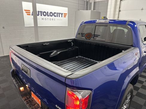 Used 2023 Toyota Tacoma Limited image 11