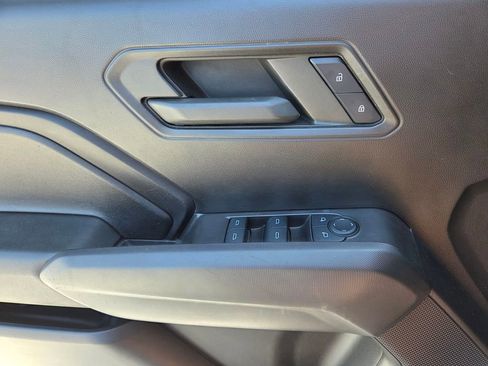 Used 2024 Chevrolet Colorado W/T image 21