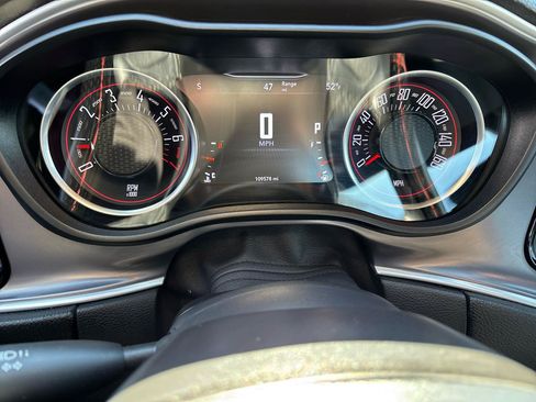 Used 2021 Dodge Challenger SXT AWD/4WD image 14