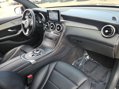 Used 2019 Mercedes-Benz GLC 300 4MATIC image 28