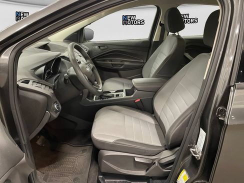 Used 2017 Ford Escape S FWD image 9