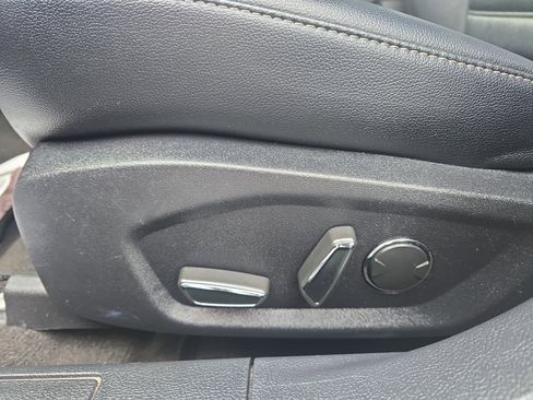 Used 2020 Ford Fusion SEL image 13