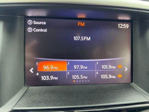 Used 2018 Nissan Pathfinder SV image 25