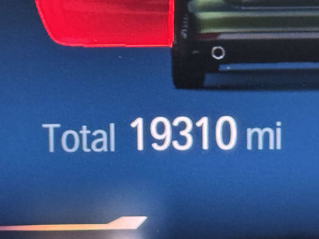 Used 2024 BMW 430i xDrive Convertible w/ Premium Package AWD/4WD image 2