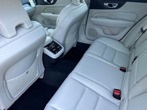 New 2026 Volvo V60 B5 Cross Country Ultra w/ Climate Package image 10