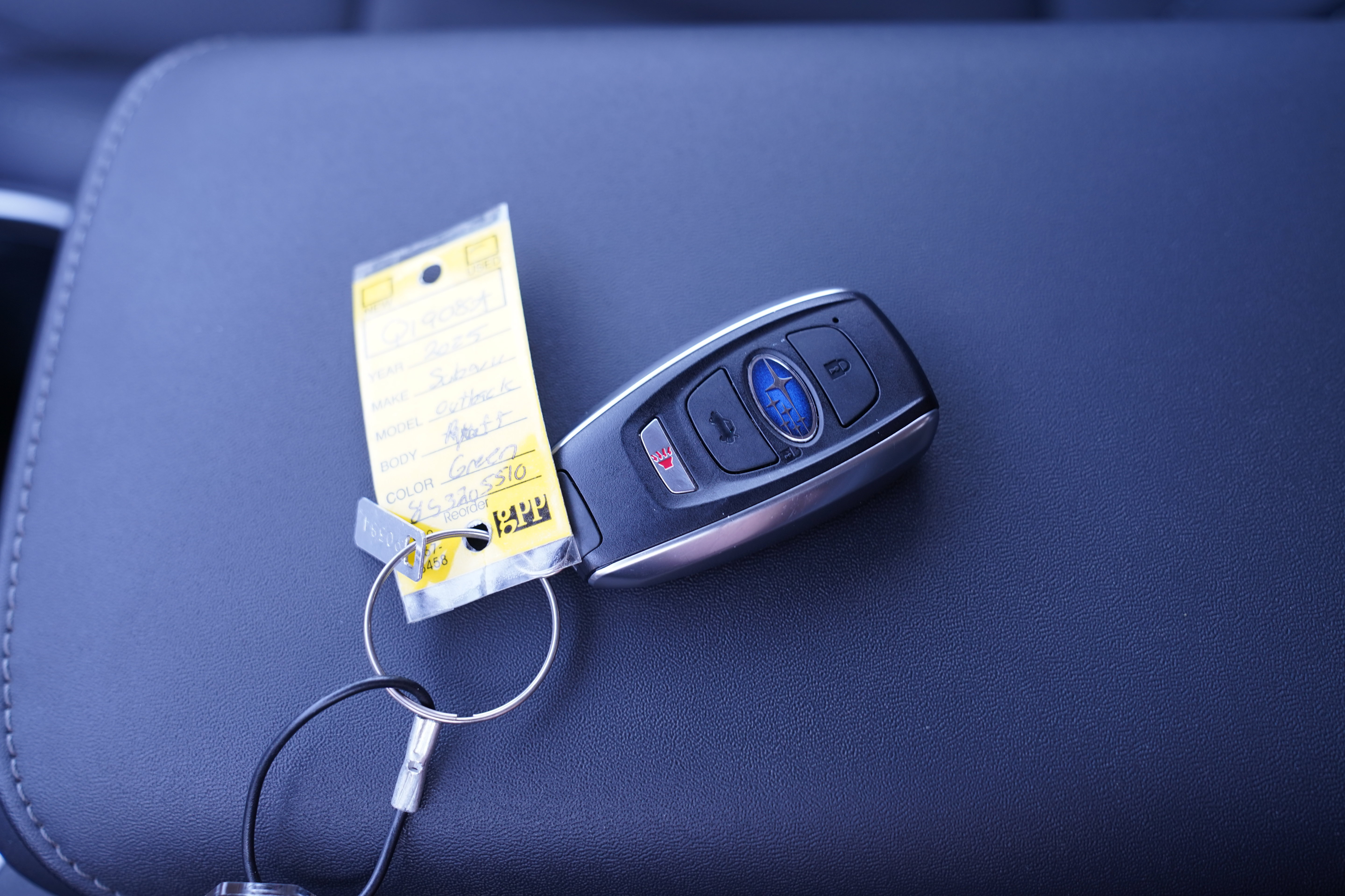 Used 2025 Subaru Outback Limited AWD/4WD image 31
