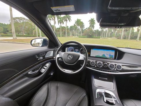 Used 2017 Mercedes-Benz S 550 Sedan image 25