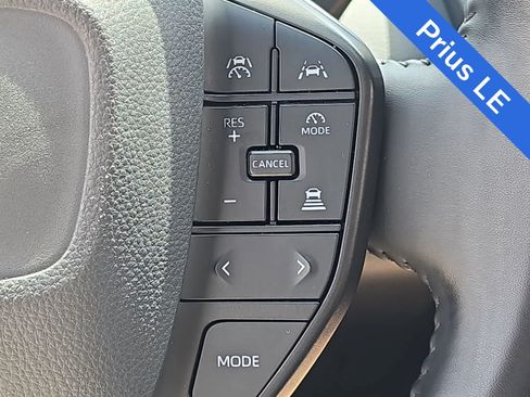 Used 2023 Toyota Prius LE FWD image 30