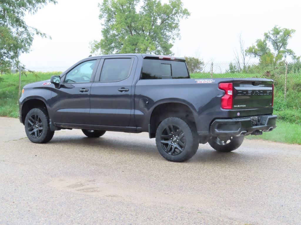 Used 2024 Chevrolet Silverado 1500 LT Trail Boss w/ Convenience Package II AWD/4WD image 6