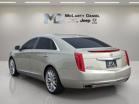 Used 2013 Cadillac XTS Platinum AWD/4WD image 4