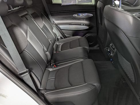 Used 2023 Genesis GV70 2.5T w/ Sport Prestige Package image 42