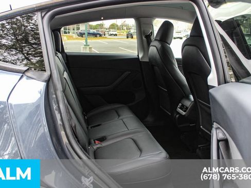 Used 2023 Tesla Model Y Long Range image 18