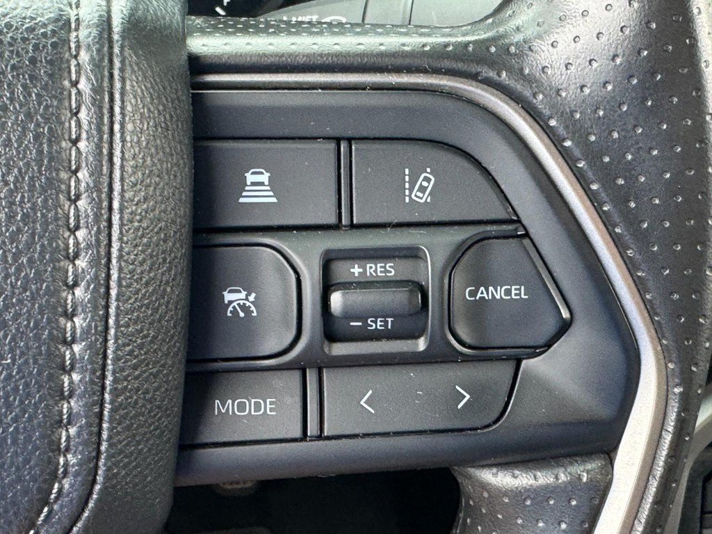 Used 2025 Toyota Tundra SR5 AWD/4WD image 19
