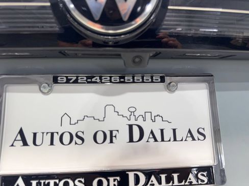 Used 2025 Volkswagen Taos SE FWD image 25