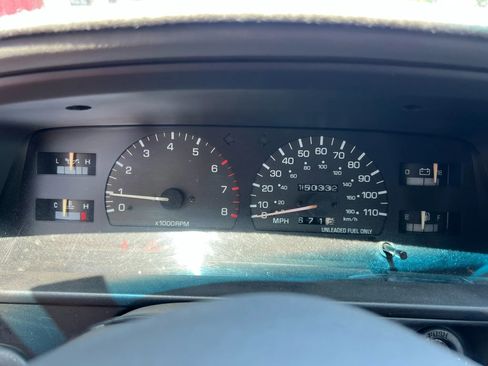 Used 1993 Toyota Pickup Deluxe image 14