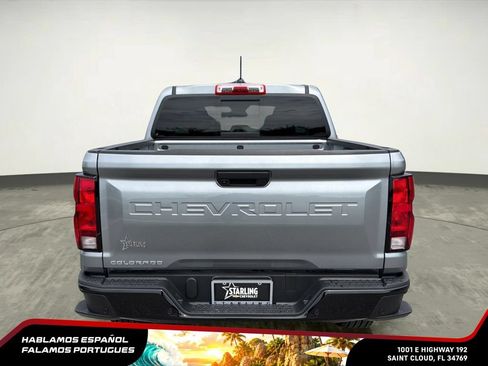 Used 2025 Chevrolet Colorado W/T RWD image 5