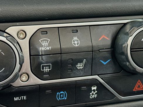 Used 2024 Jeep Wrangler High Altitude AWD/4WD image 5