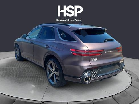 Used 2023 Genesis GV70 2.5T w/ Sport Prestige Package AWD/4WD image 3