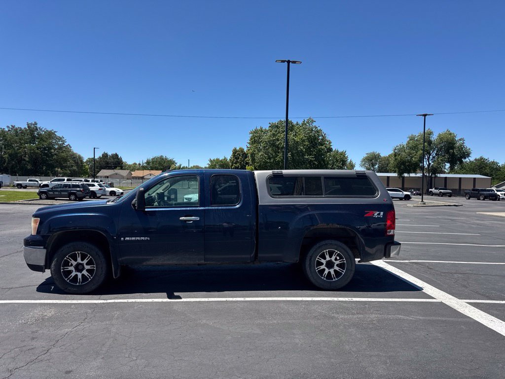 Used 2008 GMC Sierra 1500 SLE w/ Power Pack Plus AWD/4WD image 9