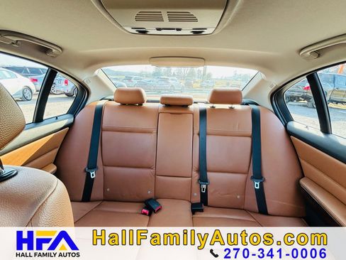 Used 2011 BMW 328i Sedan RWD image 21