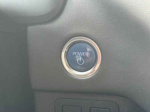 Used 2024 Toyota Sequoia Platinum image 24