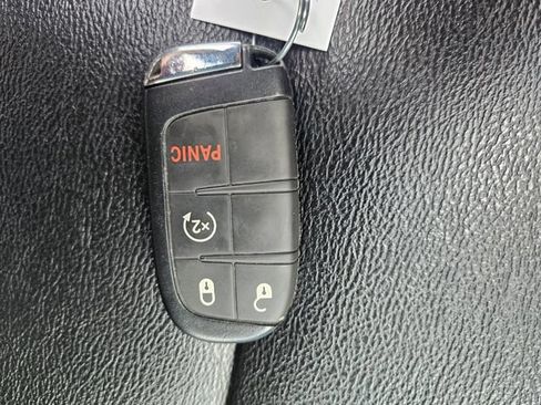 Used 2025 Jeep Compass Limited AWD/4WD image 29