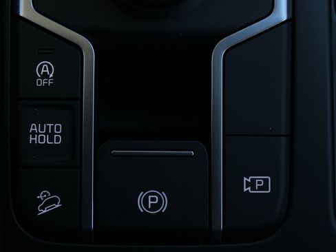 New 2026 Kia Sorento LX FWD image 34