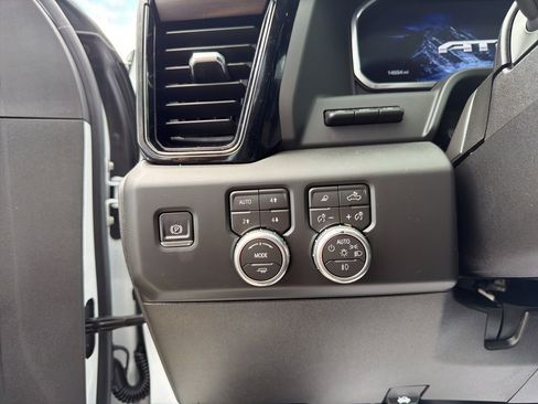 Used 2026 GMC Sierra 3500 AT4 w/ AT4 Premium Plus Package AWD/4WD image 12