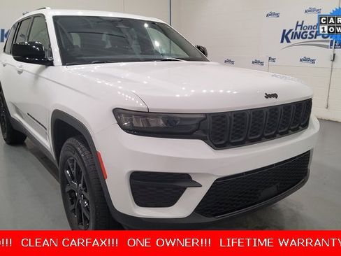 Used 2024 Jeep Grand Cherokee Altitude image 1