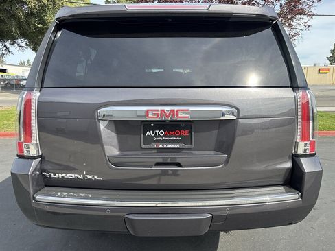 Used 2015 GMC Yukon XL Denali w/ Premium Package AWD/4WD image 9