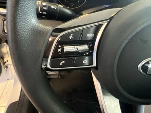 Used 2020 Kia Optima LX FWD image 24