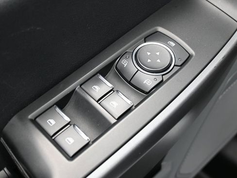 Used 2025 Ford F250 XLT image 17