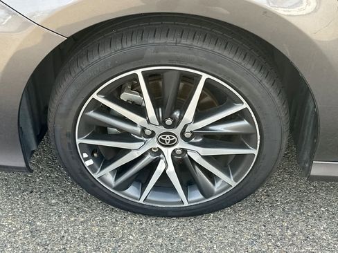 Used 2024 Toyota Camry XLE image 21