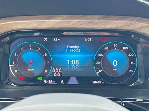 Used 2024 Volkswagen Atlas SE image 15