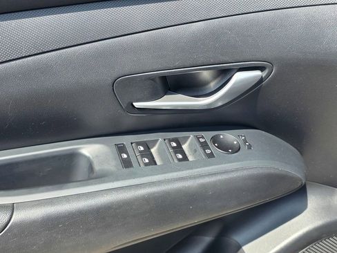 Used 2025 Hyundai Tucson SEL FWD image 14