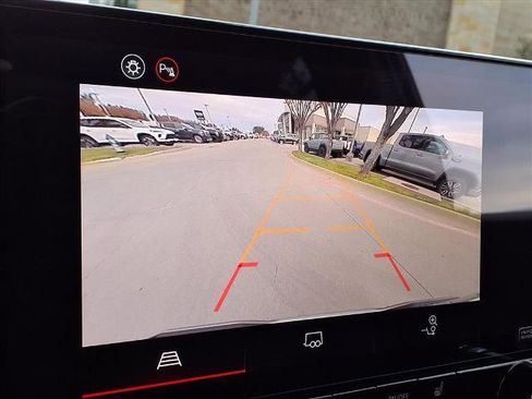 New 2026 GMC Canyon Elevation w/ Convenience Package image 5